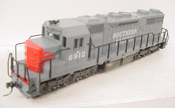 Atlas 6912 Southern Pacific SD35 Diesel Engine #6912