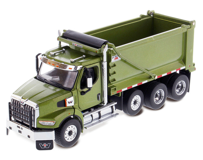 DieCast Masters 71086 1:50 Western Star Tandem Dump Truck with Pusher Axle