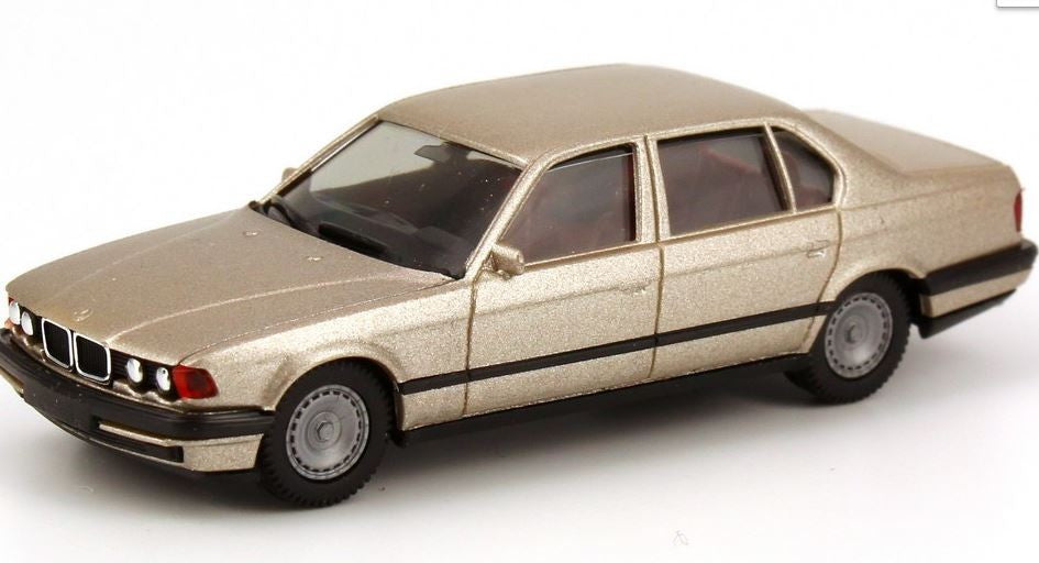 Herpa 2504 1:87 HO BMW 750iL (E32) in Metallic Silver