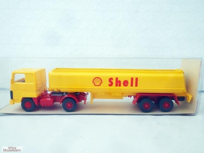Wiking 802 HO Shell Tanker Vehicle