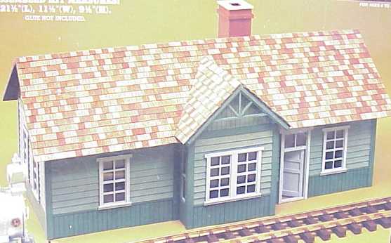 Lionel 8-82107 G Scale Passenger & Freight Station Kit