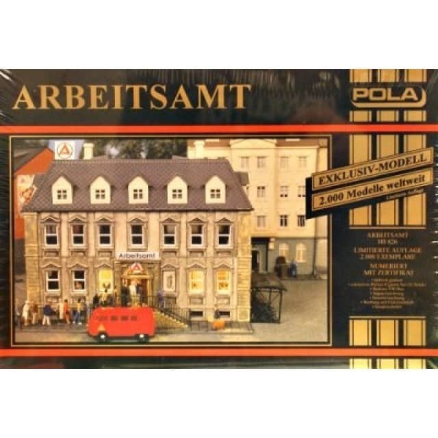 Pola 826 HO Arbeitsamt Employment Office Building Kit
