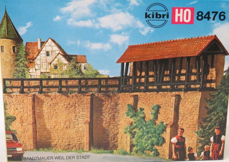 Kibri 8476 HO Covered City Wall Section Kit