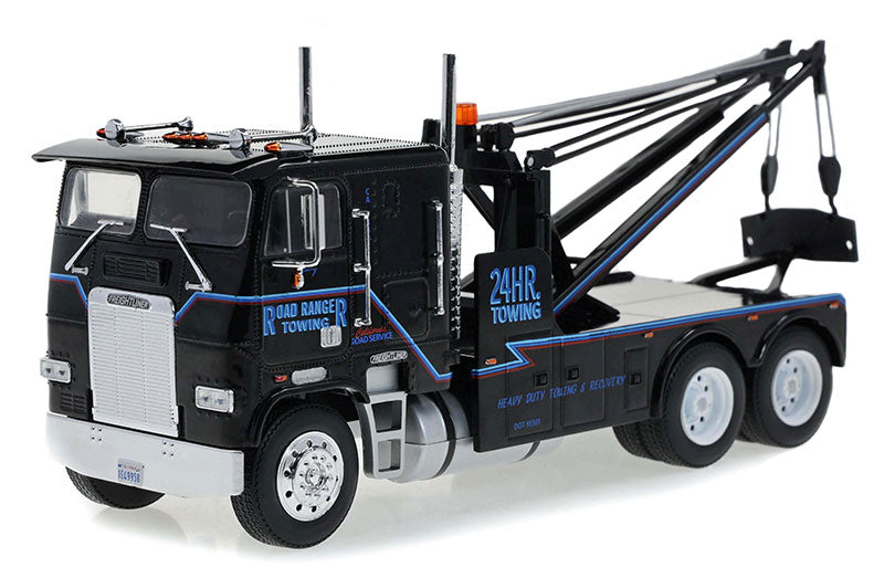 Greenlight Collectibles 86627 1:43 1984 Freightliner FLA 9664 Tow Truck Diecast