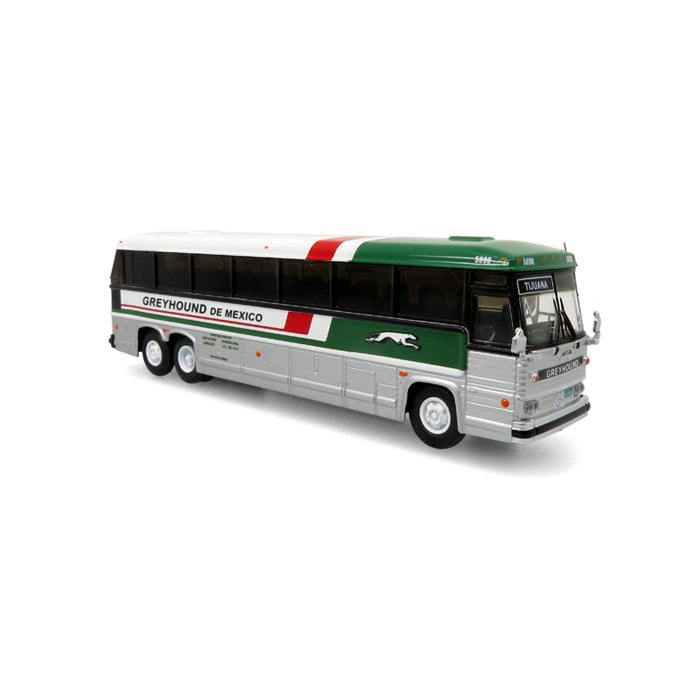 Iconic Replicas 87-0324 HO Greyhound DE Mexico MC-9 Crusader II Intercity Coach