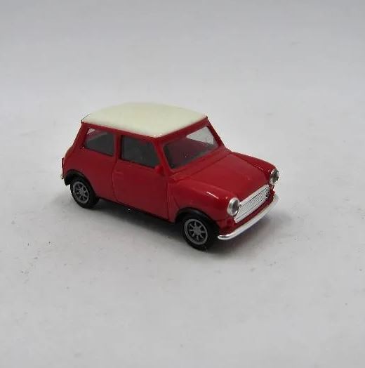 Herpa 021104 HO 1991-2000 Austin Mini Cooper Mk6/Mk7) in Red with White Roof