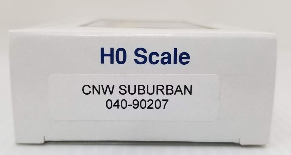 E-R Models 040-90207 HO 1:87 CNW Suburban SUV
