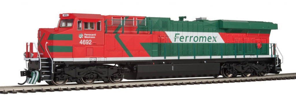 Walthers 910-20193 HO Ferromex GE ES44 Diesel Locomotive with Sound & DCC #4692