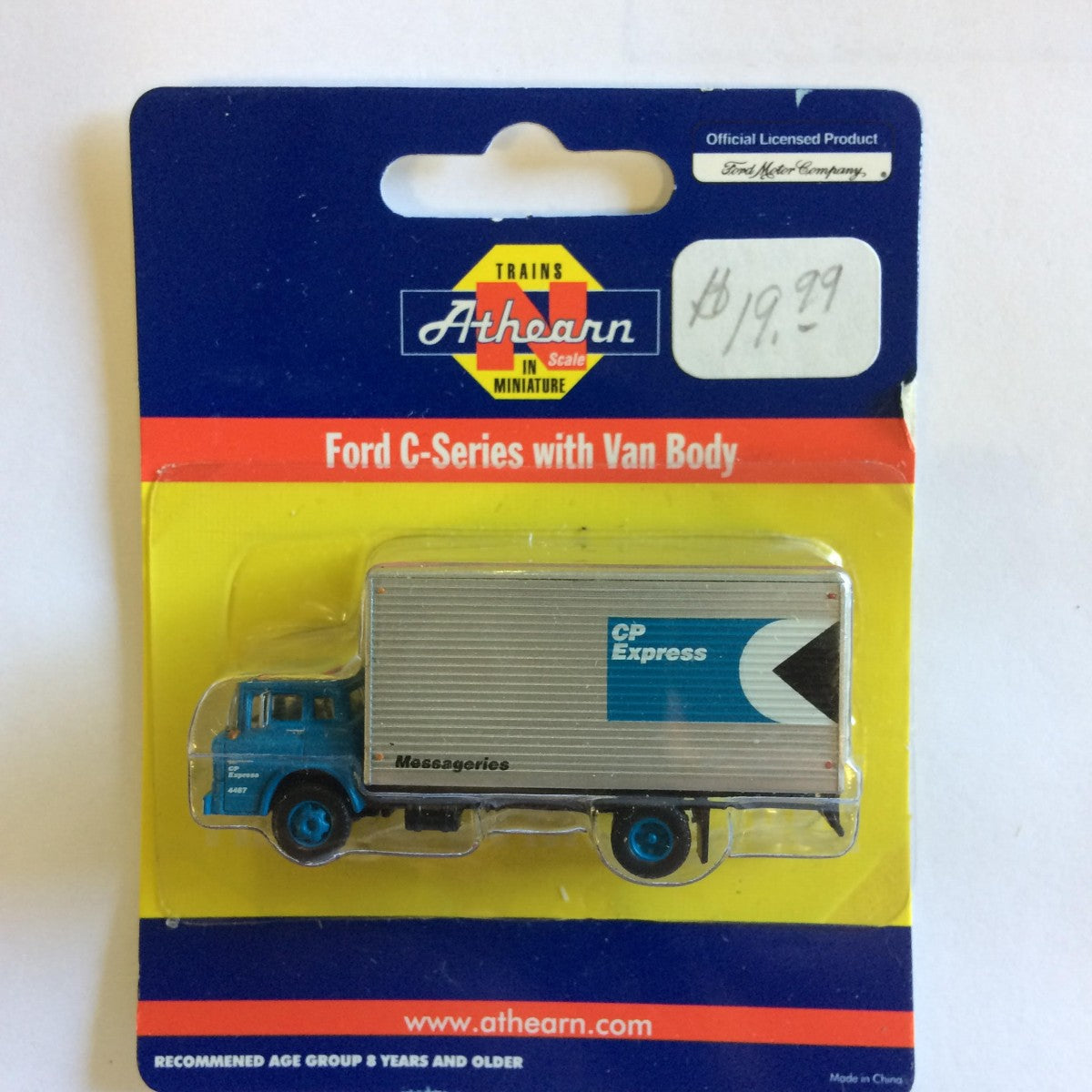 Athearn 91500 CP Express Ford C-Series Box Truck