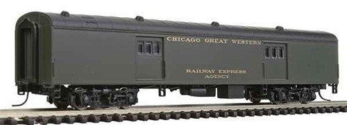 Walthers 932-55103 N Chicago Great Western SL Pullman-Standard 72' Baggage Car
