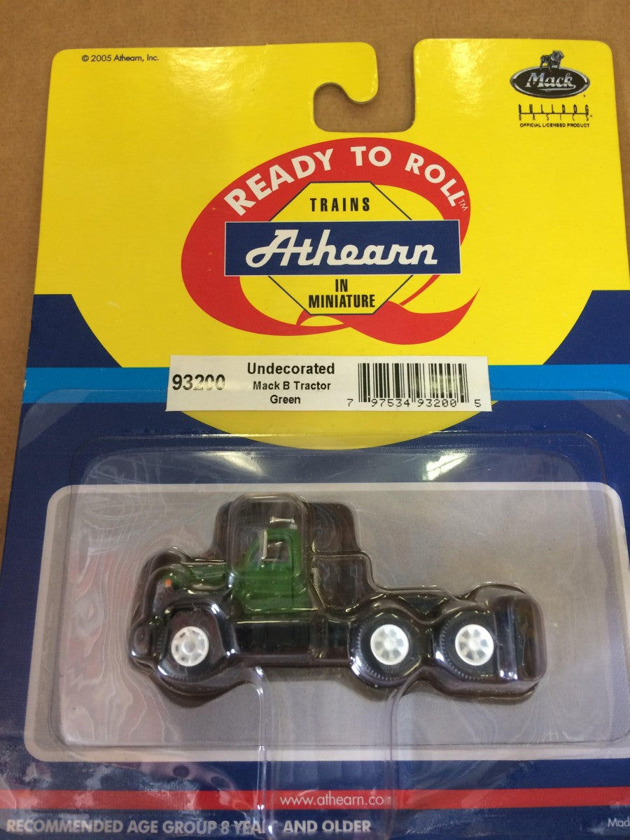 Athearn 93200 HO Ready To Roll Green Undecorated Mack B Tractor