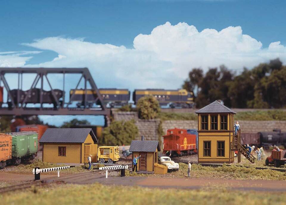 Walthers 933-3852 N Trackside Structures Building Kit (Set of 3)