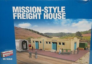 Walthers 933-2921 HO Mission-Style Freight House Building Kit