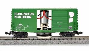 Micro-Trains NTCN002 N Burlington Northern 40' Motorized Track Cleaning Car