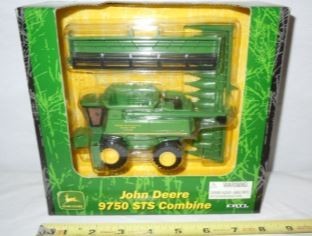 Ertl 36074 HO John Deere 9750 STS Combine
