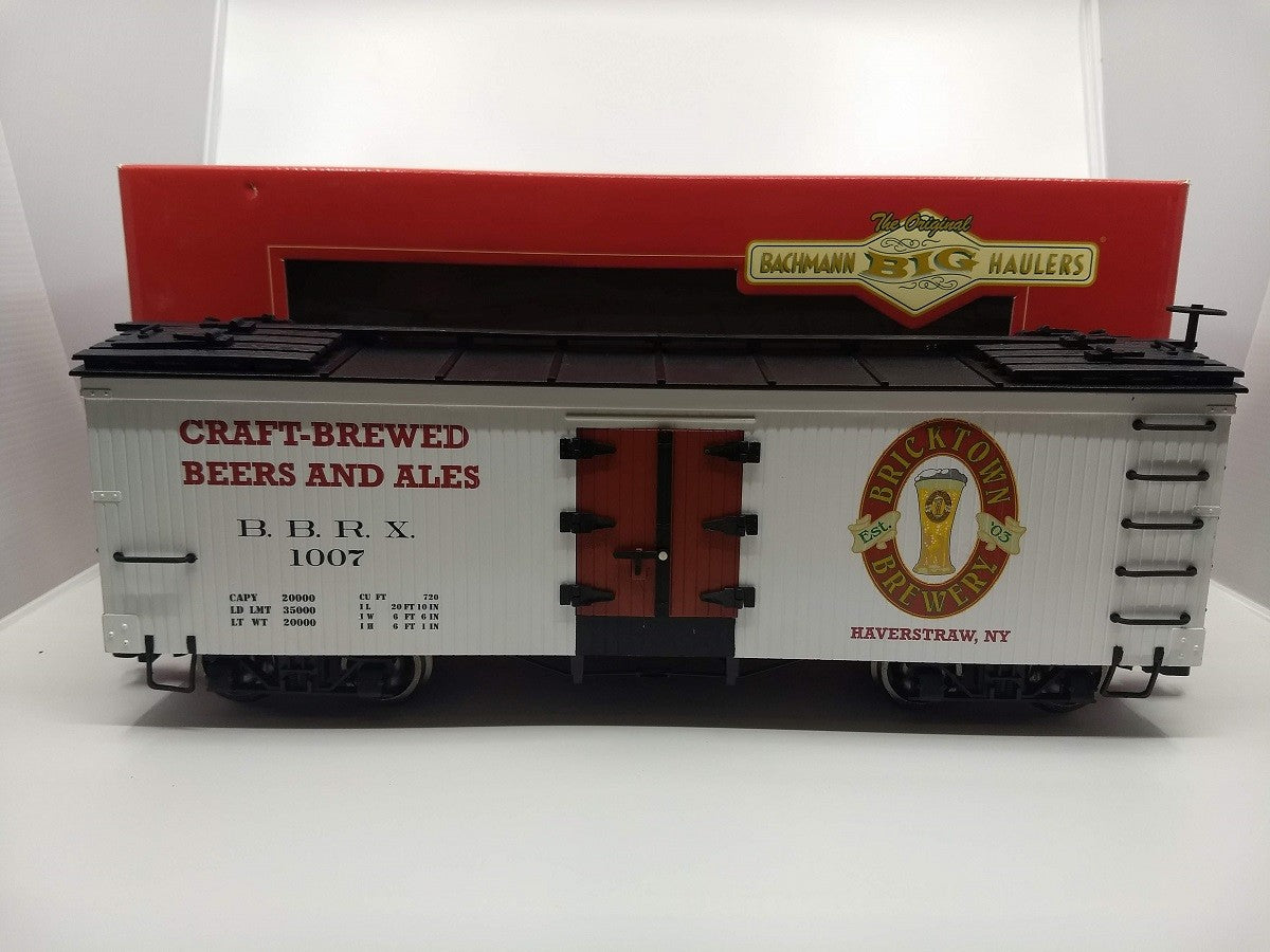 Bachmann 98684 G Scale Bricktown Brewery Refrigerator Car - Metal Wheels