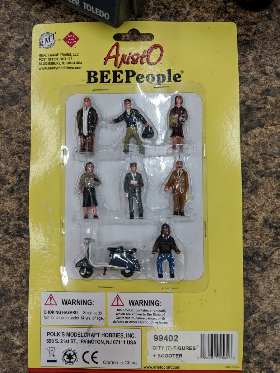 Aristo-Craft 99402 O City Figures W/Scooter BEEPeople (Pack of 7)
