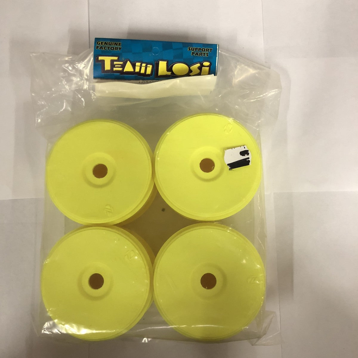 Losi A7749 1/8 Buggy Wide Dish Wheel, Yellow (4)