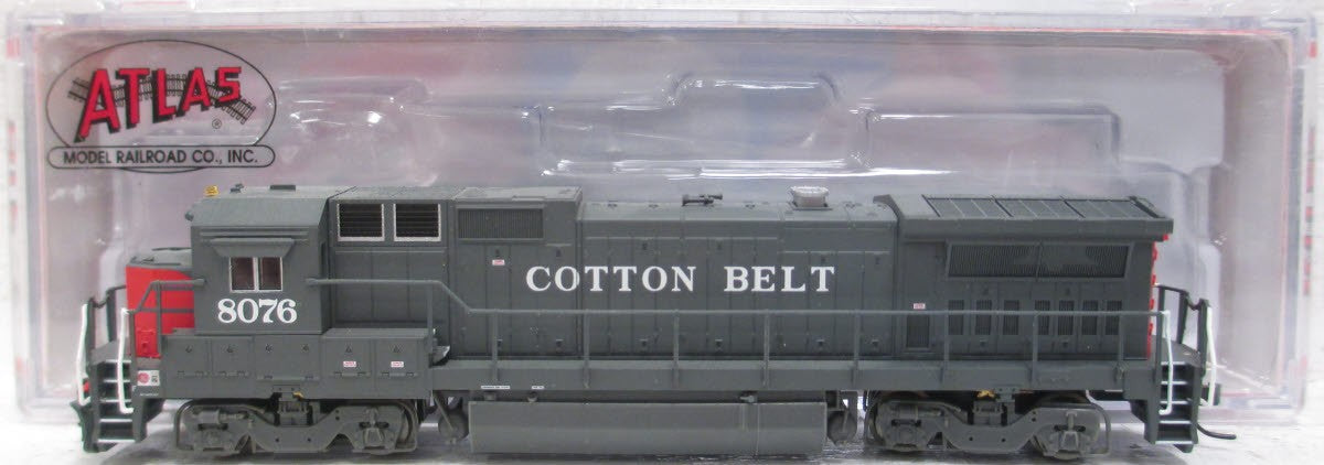 Atlas 48722 N Cotton Belt Dash 8-40B Diesel Locomotive Standard DC #8076
