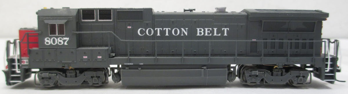 Atlas 48723 N Cotton Belt Dash 8-40B Diesel Locomotive #8087
