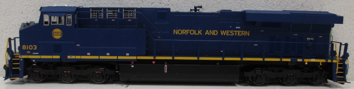InterMountain 49713S Norfolk & Western GE ES44AC w/Sound