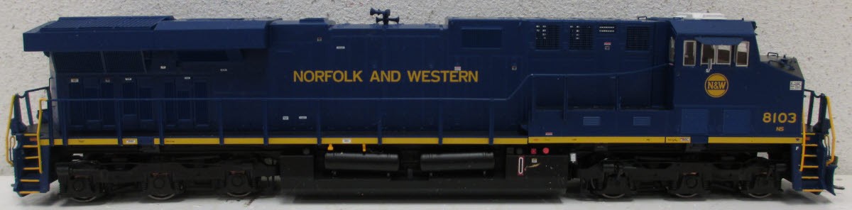 InterMountain 49713S Norfolk & Western GE ES44AC w/Sound