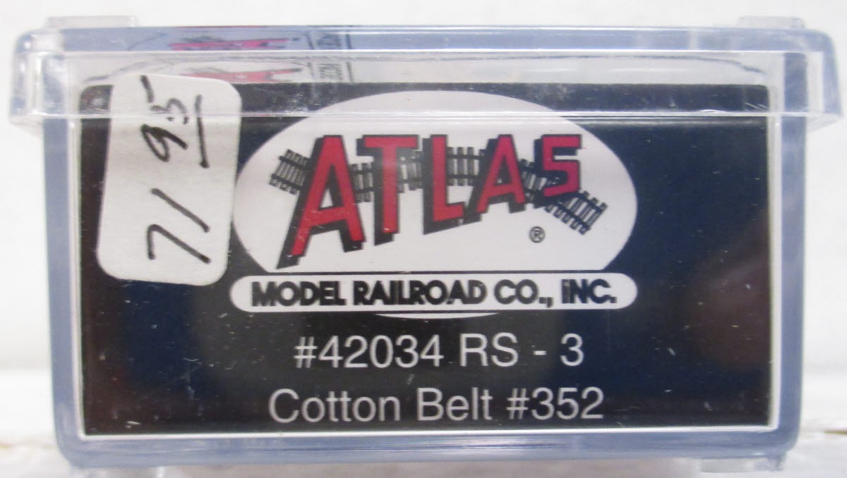 Atlas 42034 N Scale Cotton Belt RS-3 Diesel Locomotive #352