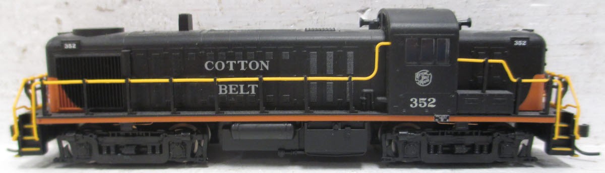 Atlas 42034 N Scale Cotton Belt RS-3 Diesel Locomotive #352