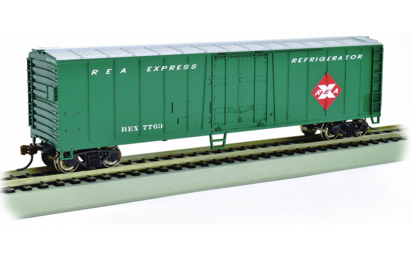 Bachmann 17909 HO Railway Express 50' Steel Reefer #7763