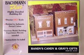 Bachmann Plus 35101 HO Randy's Candy and Gray's Gifts Building Kit