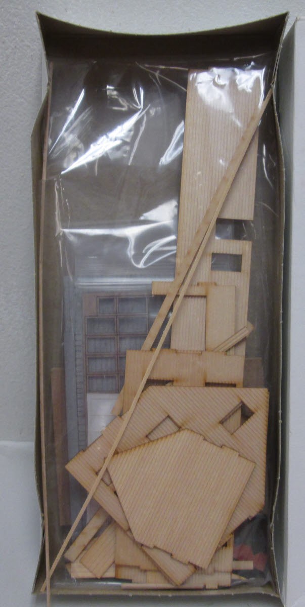 Creative Laser Design CLD-HO-013 HO Scale New England Farm House Laser Cut Kit