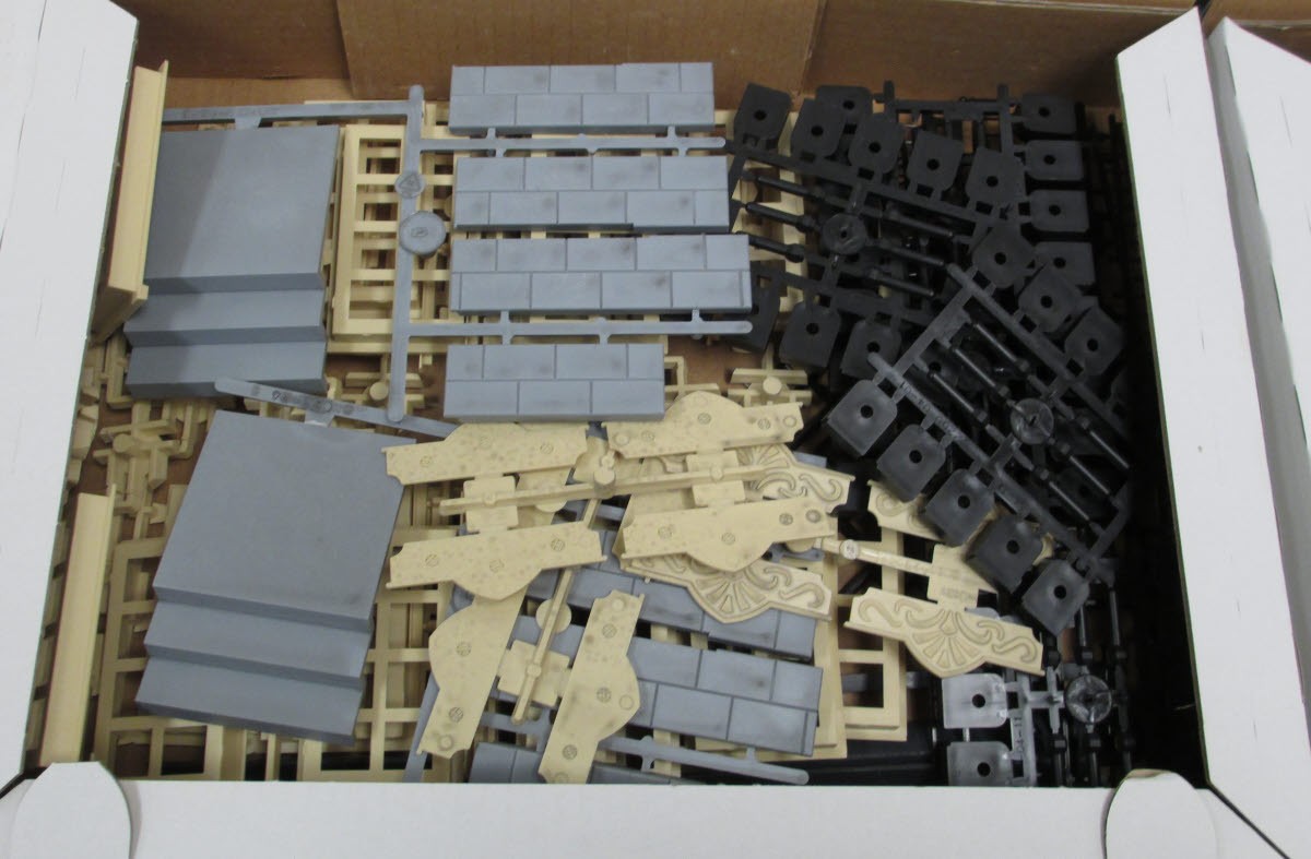 Piko 62054 German Embassy Building Kit