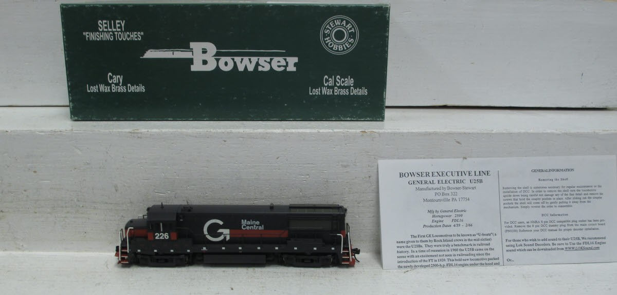 Bowser 691-23110 HO Scale Maine Central GE U-25B Diesel Locomotive #226