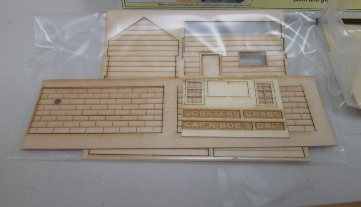 Harbor & Ocean HO316 Shore Shack w/T-Dock Laser-Cut Kit