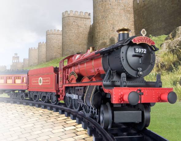 Lionel 7-11080 G Scale Harry Potter Hogwart's Express Steam Train Set