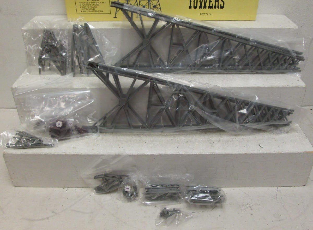 Aristo-Craft 7114 G Scale Power Transmission Tower Kit
