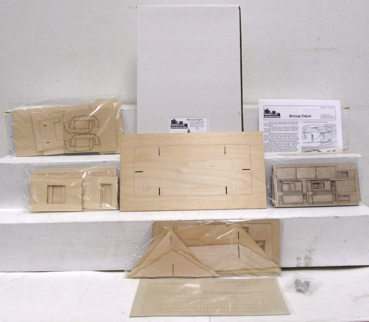 Banta Model Works 6105 Strong Depot Building Kit