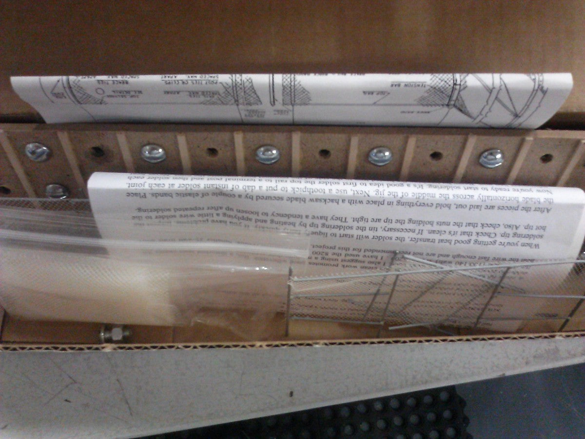 Brennan's Models 32 O Ultra-Realistic Chain Link Fence Kit