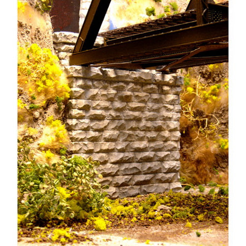 Chooch Enterprises 8440 HO Scale Single-Track Cut Stone Bridge Abutment