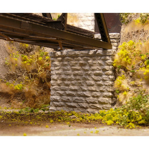 Chooch Enterprises 9840 N Single-Track Cut Stone Bridge Abutment 2-Piece Set