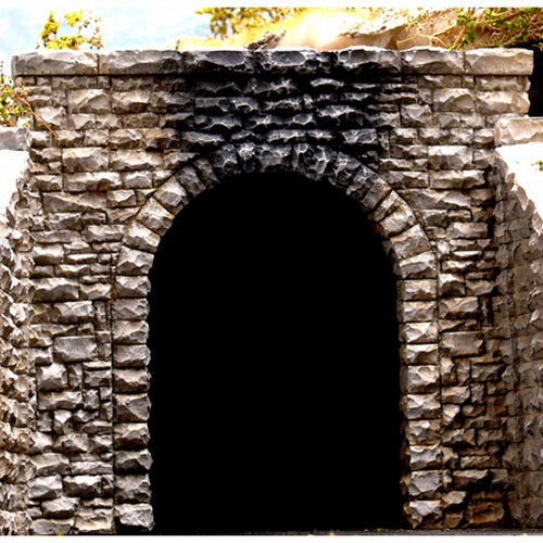 Chooch Enterprises 9940 O Single-Track Cut Stone Tunnel Portal