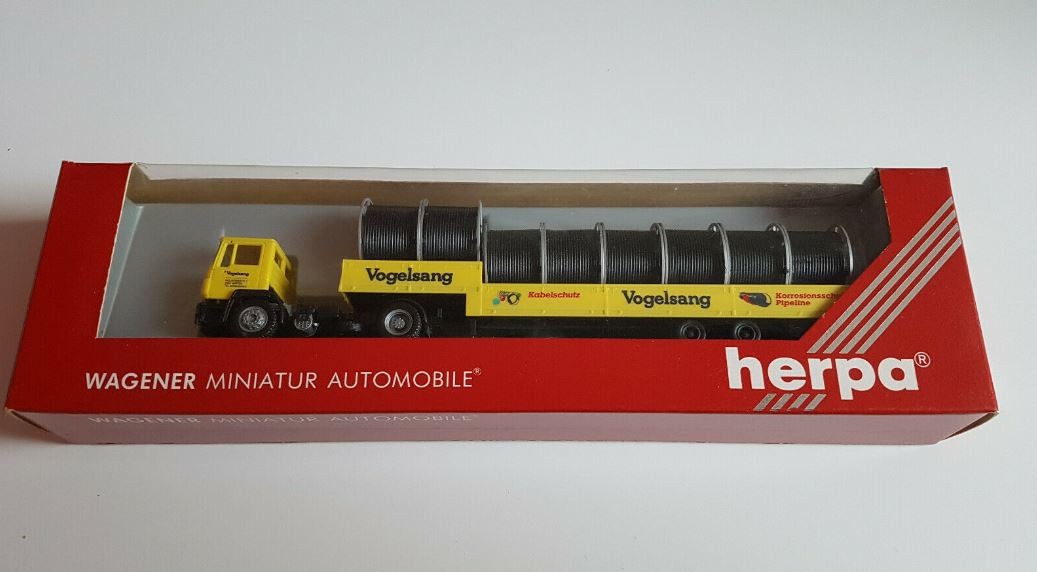 Herpa 864008 HO Vogelsang MAN F90 SZ with Cable Drums