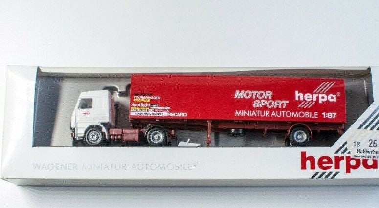 Herpa 822054 HO Herpa Motorsport Scania R143 Topline Race Transporter