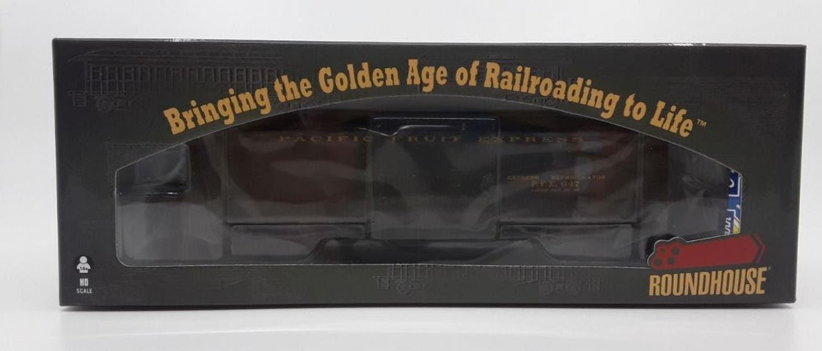 Roundhouse 86661 HO Pacific Fruit Express 50' Express Reefer # 647