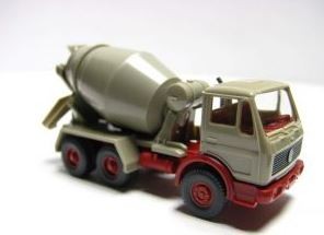 Wiking 682 HO Mercedes-Benz Transporter Concrete Mixer