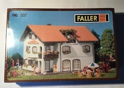 Faller 337 HO Family House Building Kit