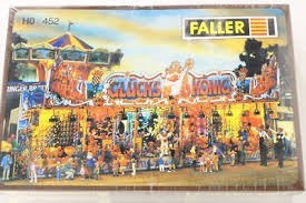 Faller 452 HO Game Booth w/Deco Parts Plastic Building Kit