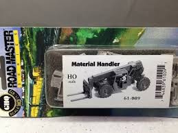 GHQ 61-009 HO Gradall Material Handler