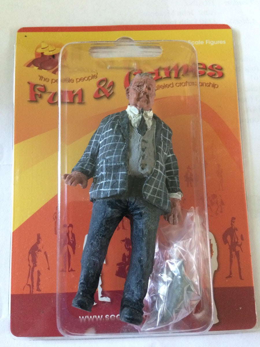 F&G GJB05 Handpainted G Scale "Craig in Gray Suit" Figure