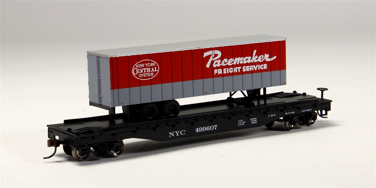 Bachmann 16708 HO New York Central 52' 6" Flatcar with 35' Piggyback Trailer